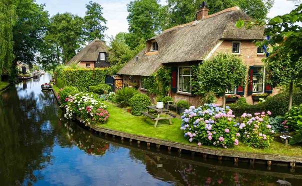 【花漾荷比10日】