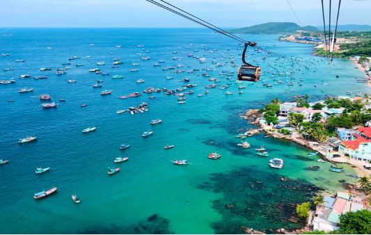 【賀歲直飛富國島5日、預購減3000】